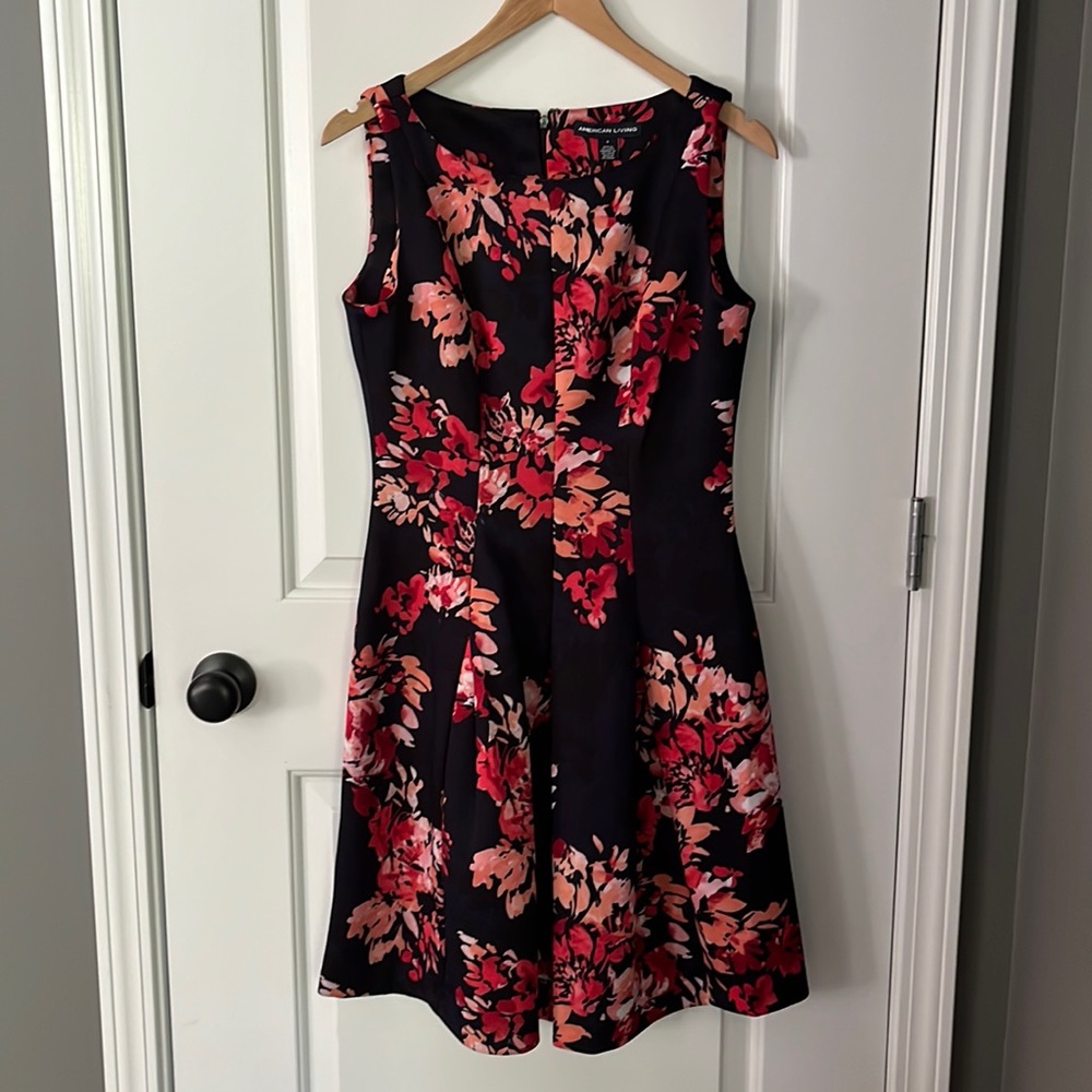 Like New American Living fit and flare floral dress